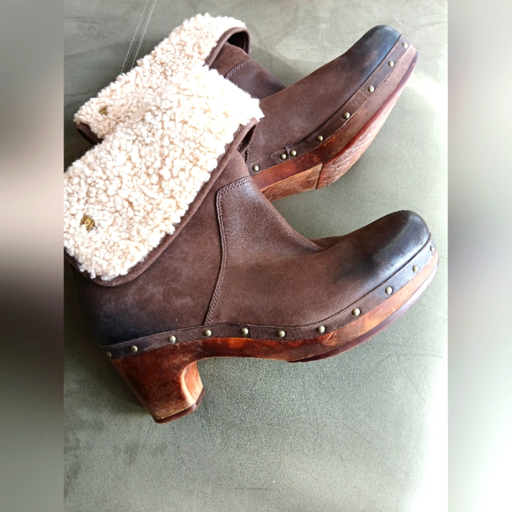 UGG Linnea clog boots